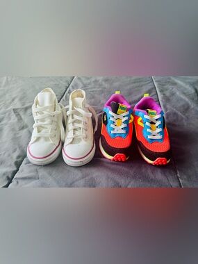 Puma Kids Colorblock Sneakers in Pink, Blue, Black and Yellow and white Converse